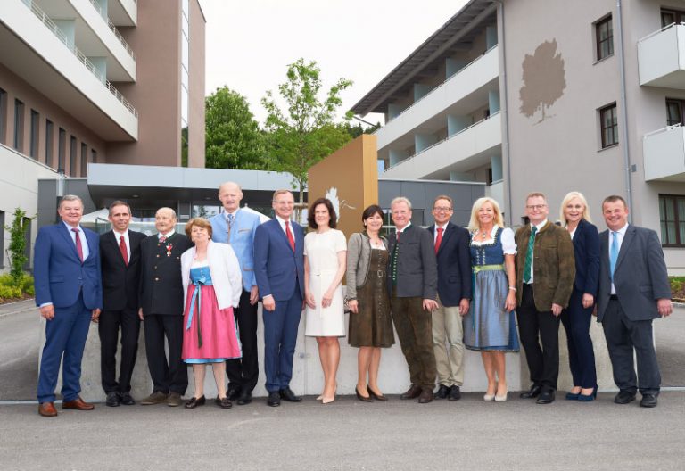 Große Feier mit zahlreichen Ehrengästen in St. Georgen/Attergau AM KOGL